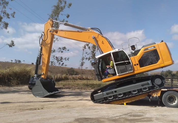 Máquina pesada em operação